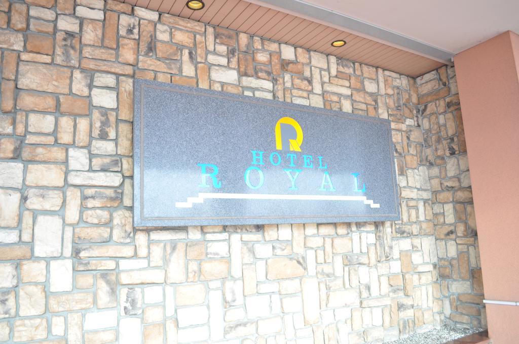Date  Hotel Royal מראה חיצוני תמונה