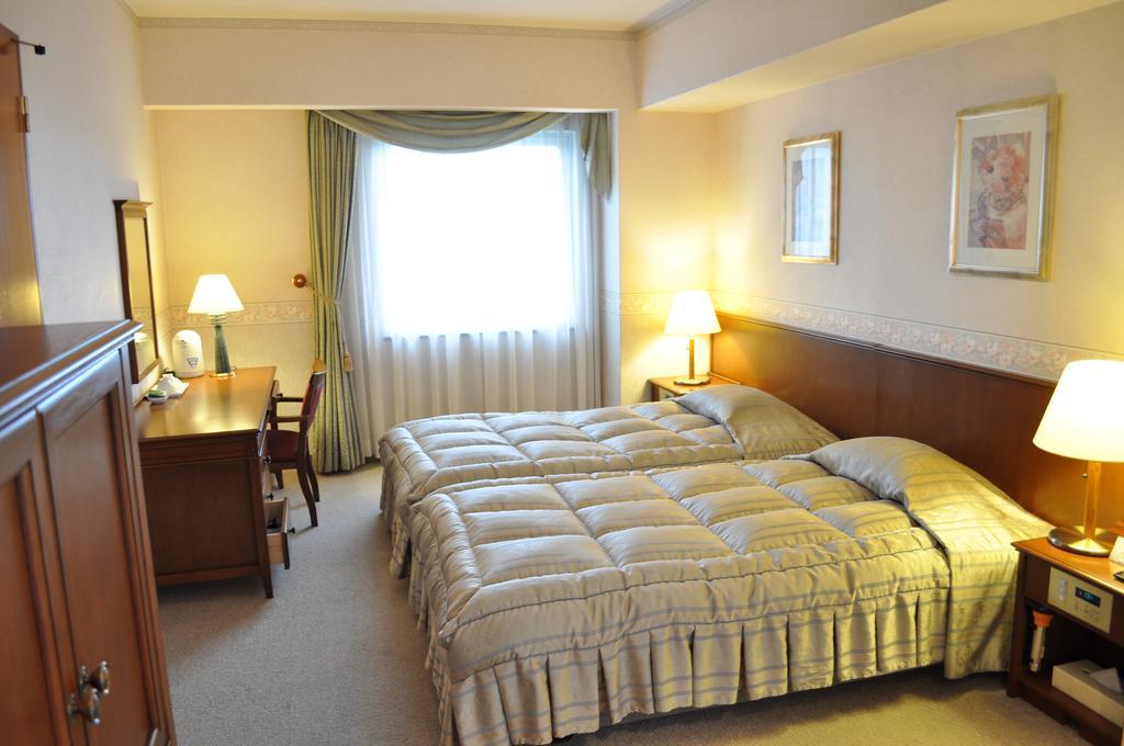 Date  Hotel Royal מראה חיצוני תמונה